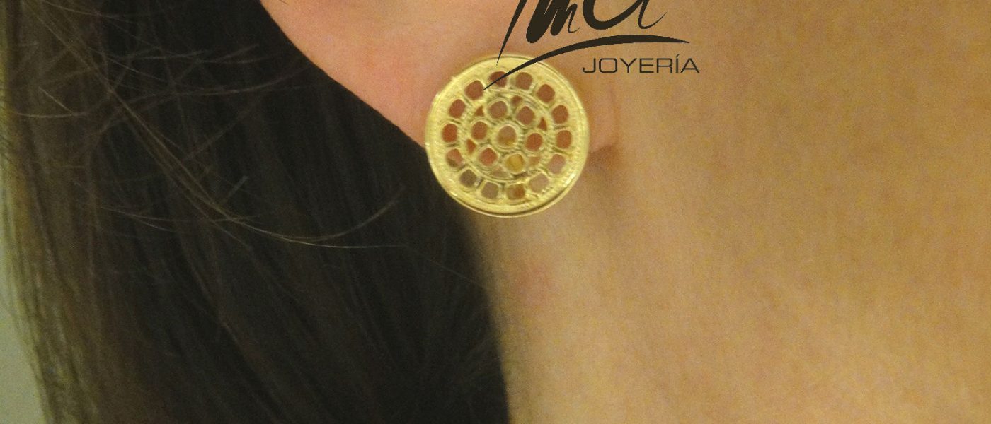 Pendientes celosía prerrománica de 12 mm. con cierre de presión, puestos